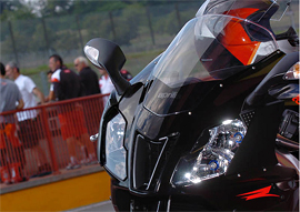 aprilia/RSV 1000R M[摜5