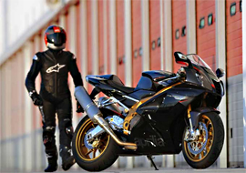 aprilia/RSV 1000R FACTORY '07M[摜3